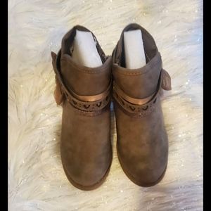 Little/ Toddler girls Jellypop ankle booties